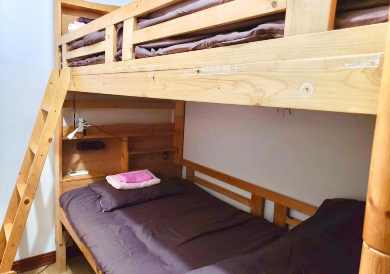 Santana Guest House Осака Екстериор снимка