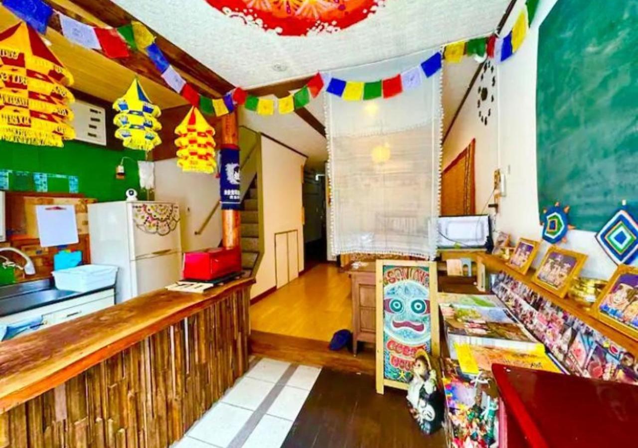 Santana Guest House Осака Екстериор снимка