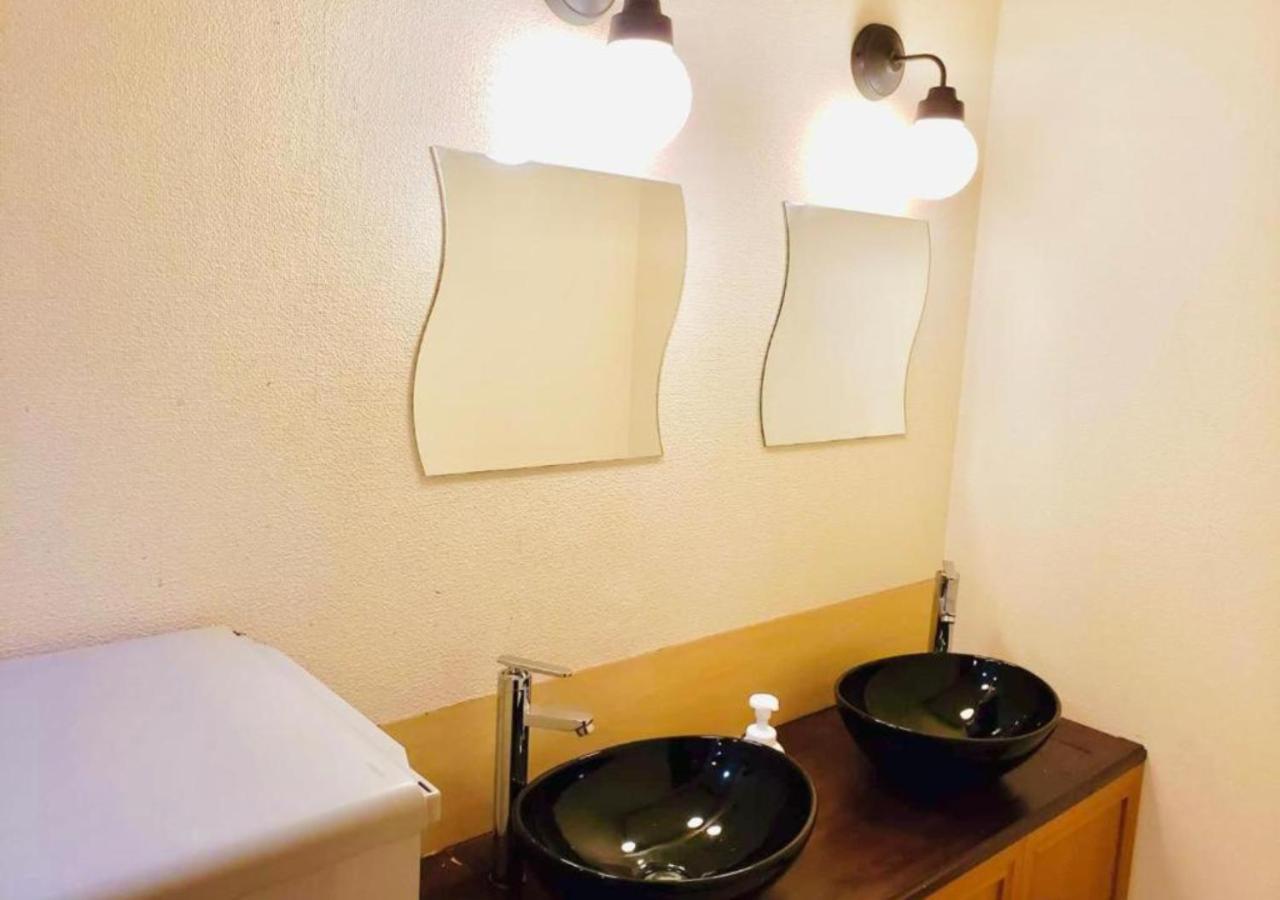 Santana Guest House Осака Екстериор снимка