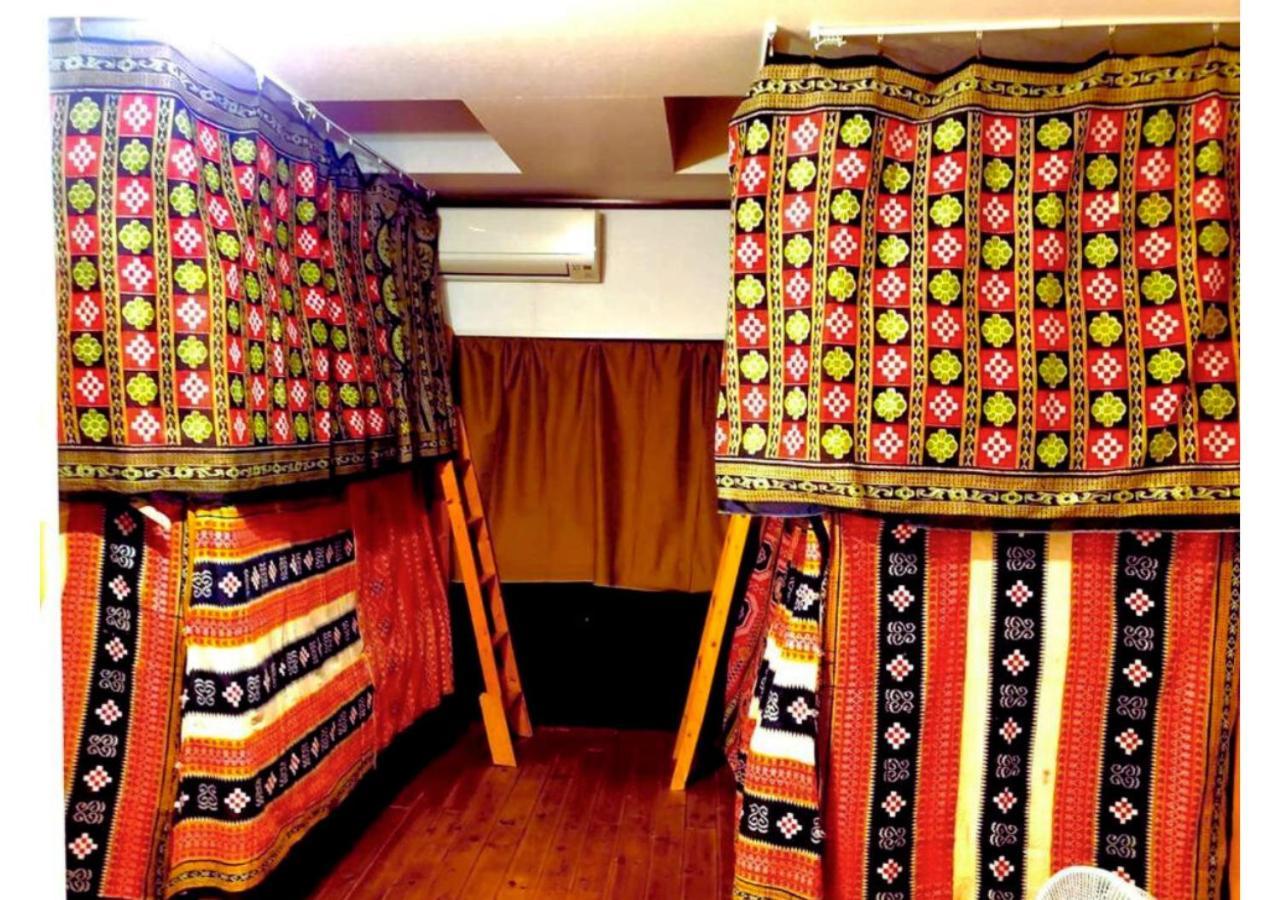 Santana Guest House Осака Екстериор снимка